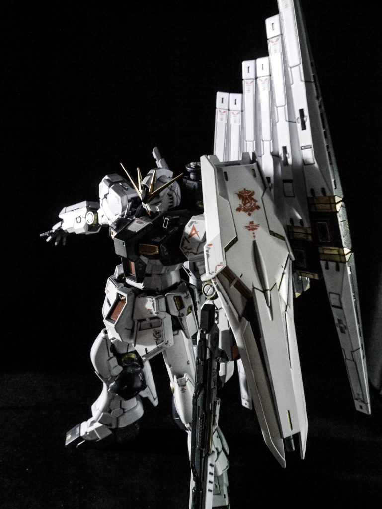 νガンダム・過去作です–2枚目/制作者：プリンの人