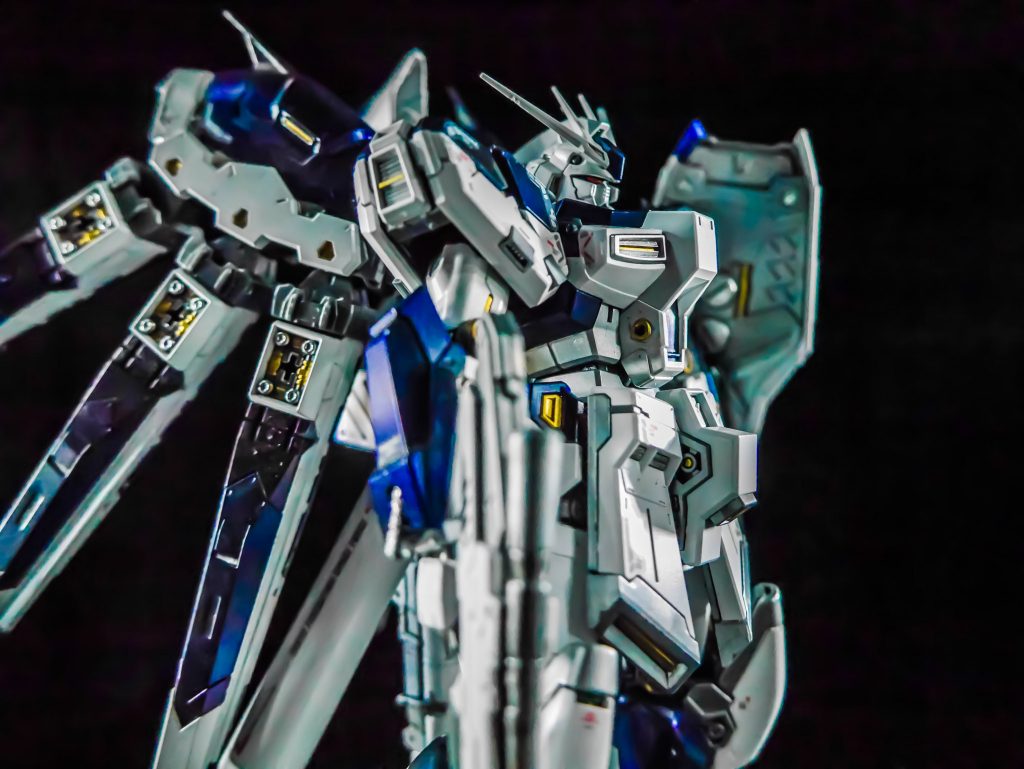 Hi-νガンダム–3枚目/制作者：プリンの人