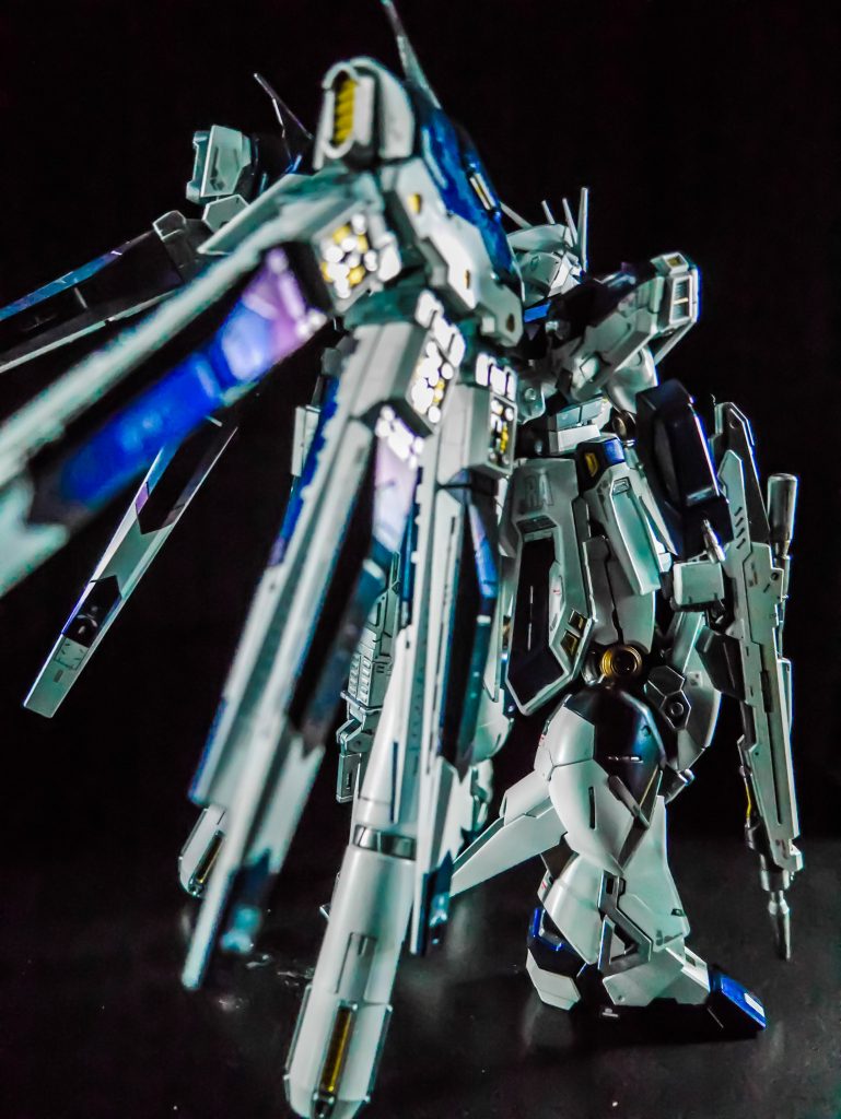 Hi-νガンダム–4枚目/制作者：プリンの人