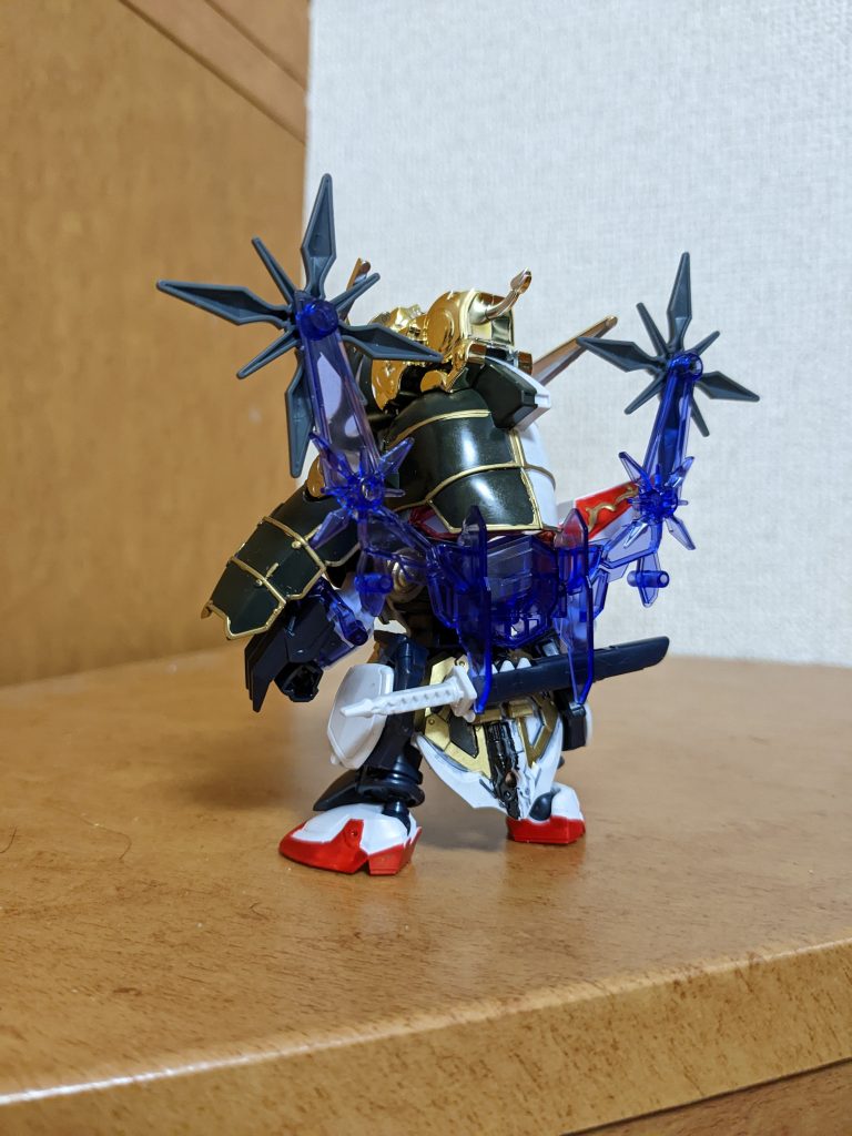 才蔵が装備しているバックパックは師匠から受け継がれた的な（笑）