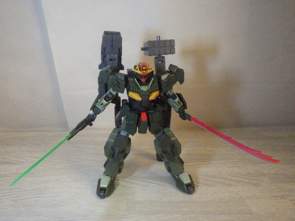 ローラーダッシュで一気に間合いをつめて斬撃のイメージ。