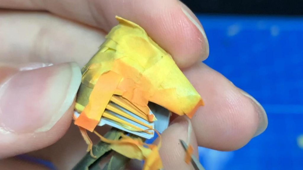 一番大変だったほっぺたの黄色の塗り分け、マスキングテープを細かく切って張り付けています。YouTubeの方が分かりやすいかも?わからなかったらごめんなさい( ;∀;)