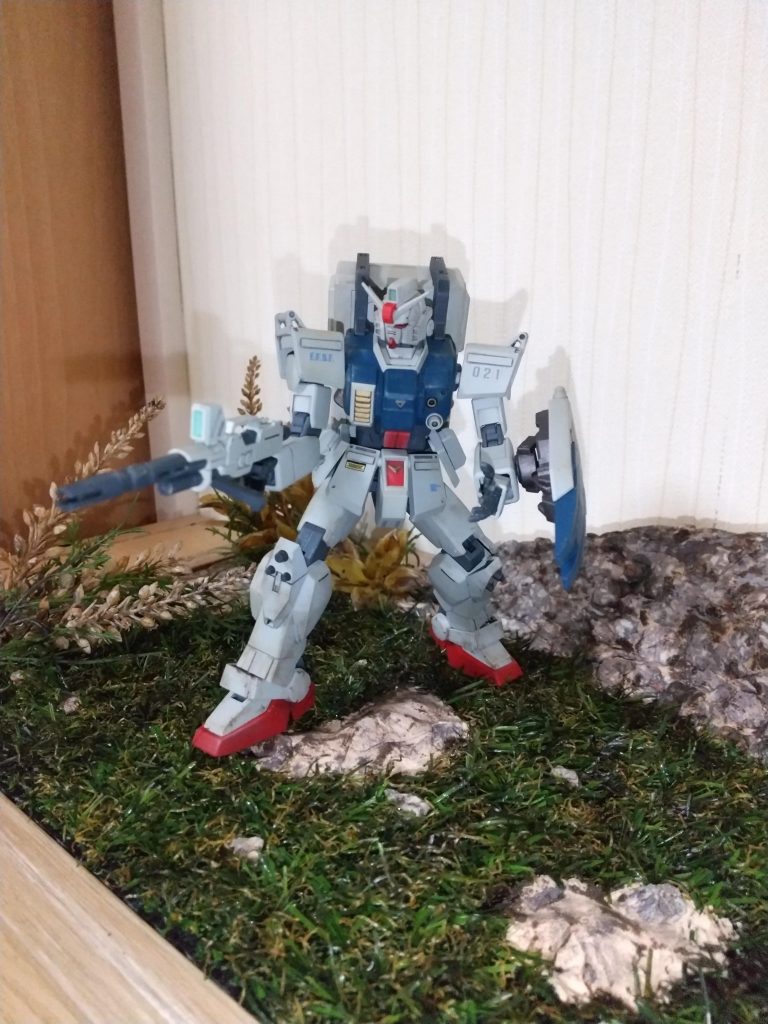 潜伏–4枚目/制作者：まつじゅん