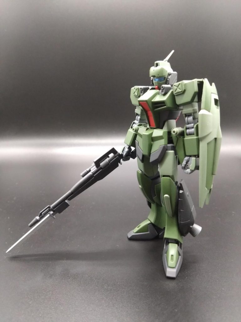 追加武装としてオリジナル銃剣を製作しました。銃剣はジムスナイパー２の物を小改造