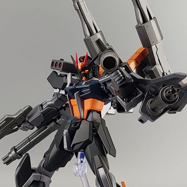 『ベトレイアル ストライクガンダム』