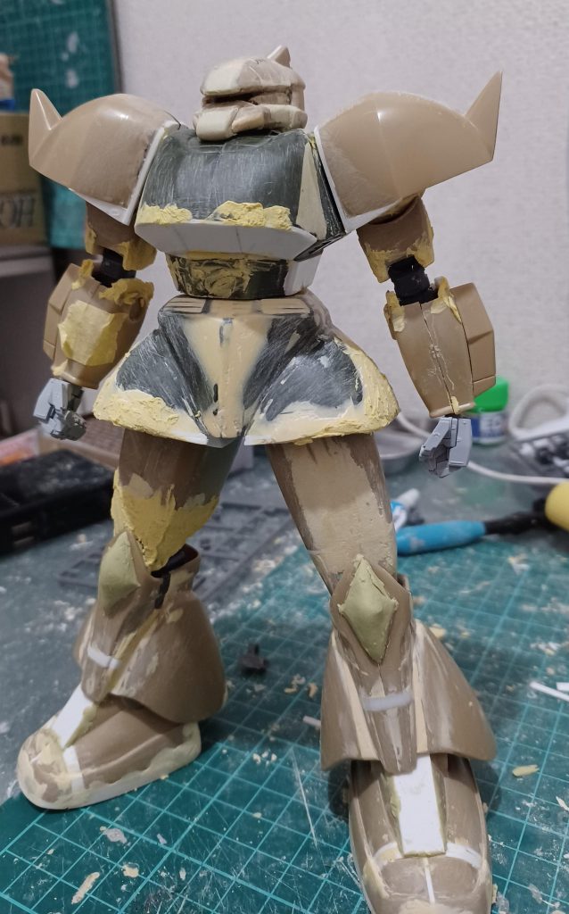 ベースはリアルタイプゲルググです。