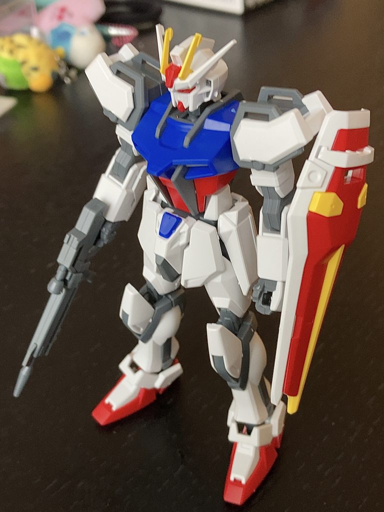 完成したガンダムを見た時、娘が にかぁ~っ(^_^) と笑ってたのが印象に残ってます。