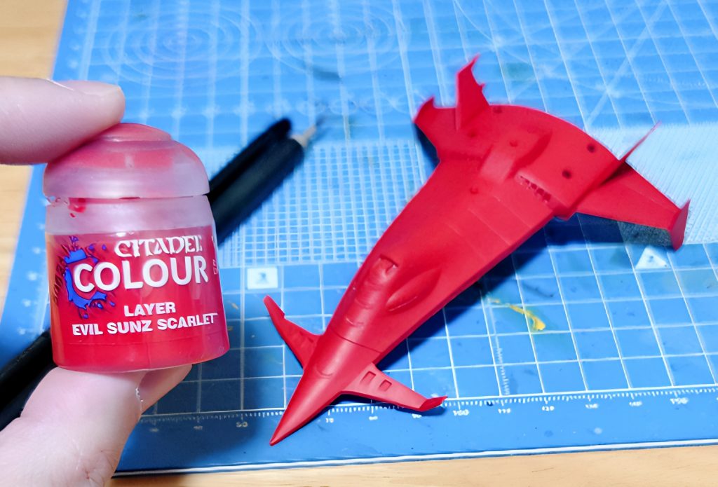 シタデルカラーのイーヴィル・サンズ・スカーレット(レイヤー)がまさに「グワジンレッド!」ですヨ!シルバーを吹いた上からの手塗り一回で、この発色!このグワジン感!(笑)全世界のグワジンを作る皆様にオススメ!です!   以上ベストメカコレクションのグワジンでした。マゼランも好きなので作りたいんですけど…売ってないんですよ(T_T)