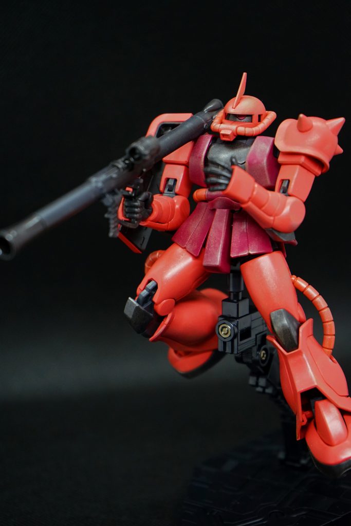 全体的に素組み状態の色を濃くして制作。ちょっと美味しそうな色味になってしまいました。