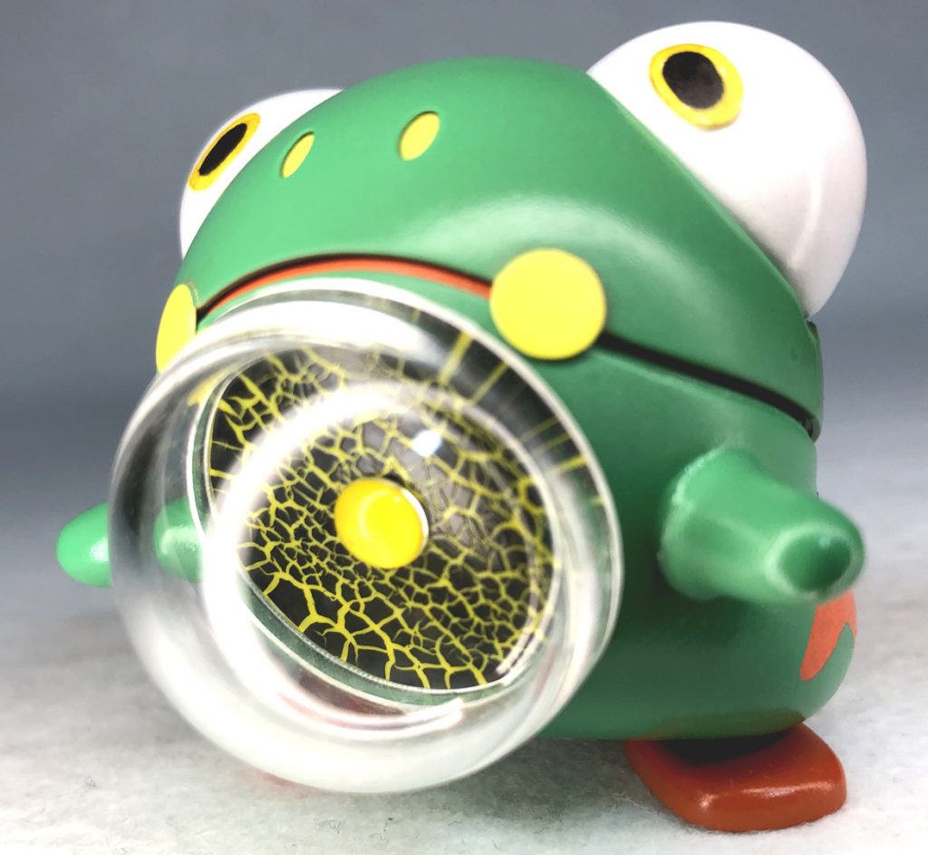 おなかの中心(へそダイナモ)で発電!ひび割れ塗装(クラック塗装)を行い電流エフェクトのように使用明暗2色がうまい具合に分かれていい感じ♪