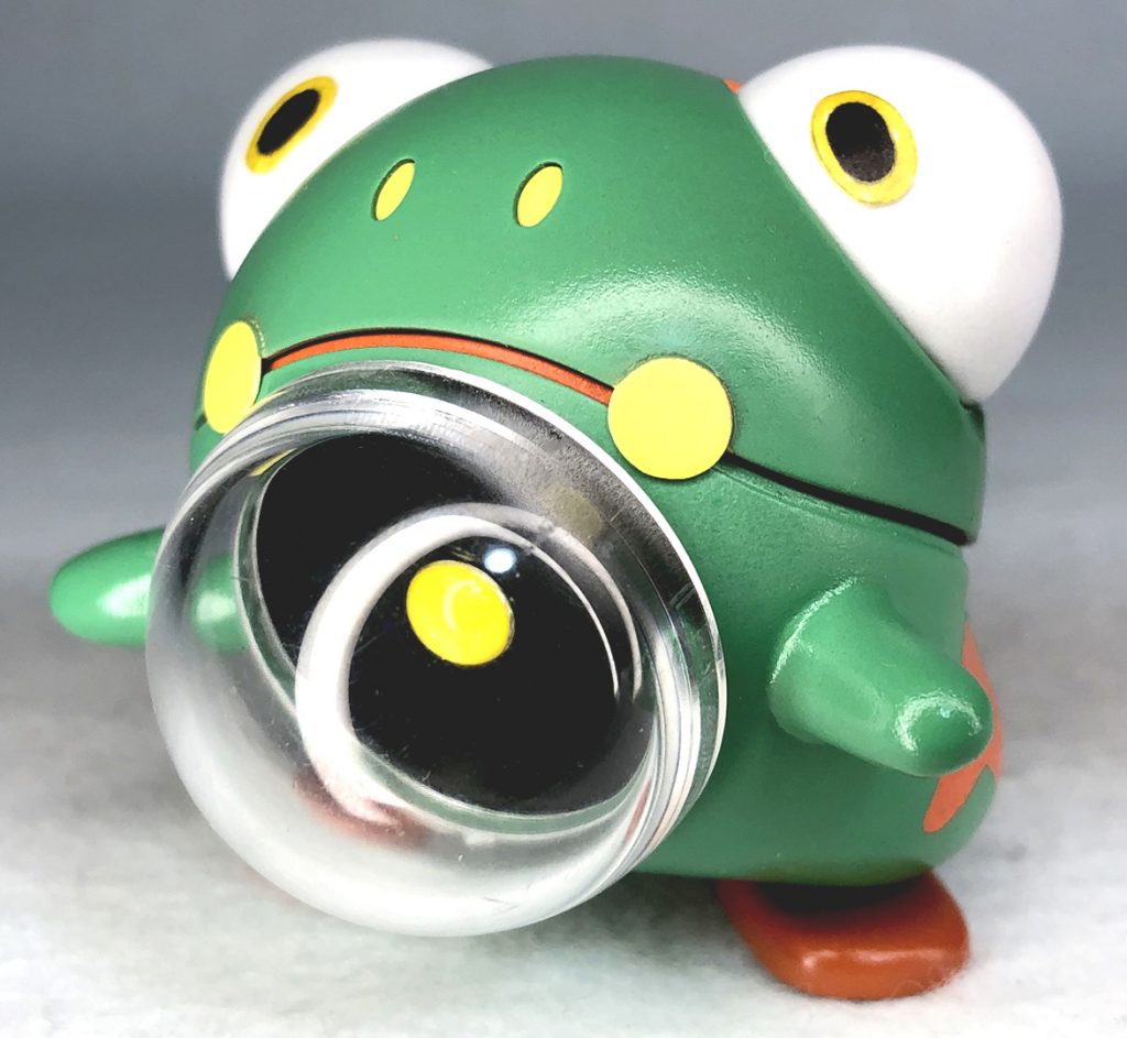 正面ハロプラを使用して制作どっしりとした下半身それと大きく張り出たおなかを再現するためパーツを選定インパクトあるビジュアルになって大満足!