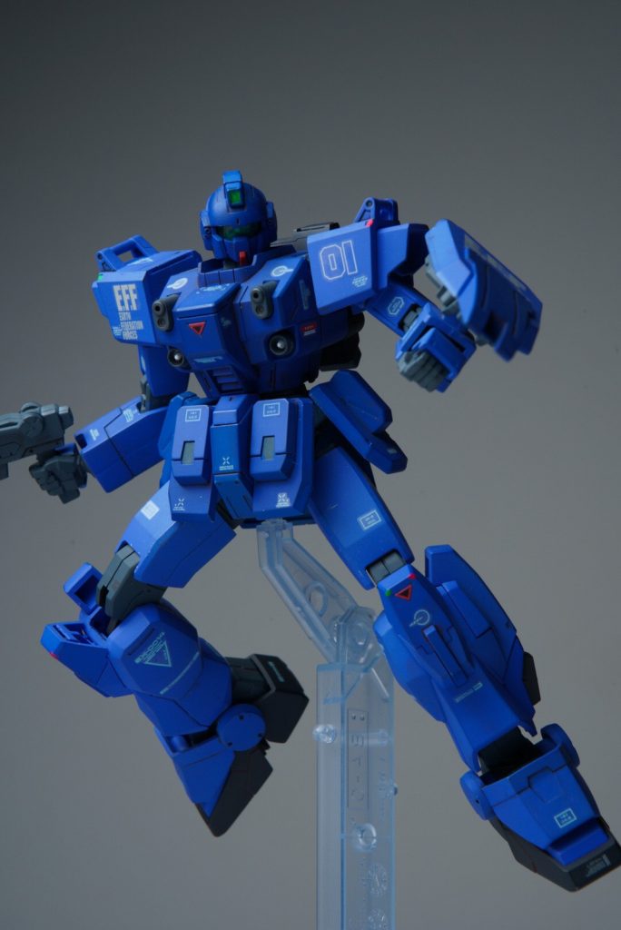 各種コーションデカールは汎用品のミントグリーン色でいつもより多めに貼ってあります。試験機なので少しくどいくらいがいいかとも思いからの判断でした。