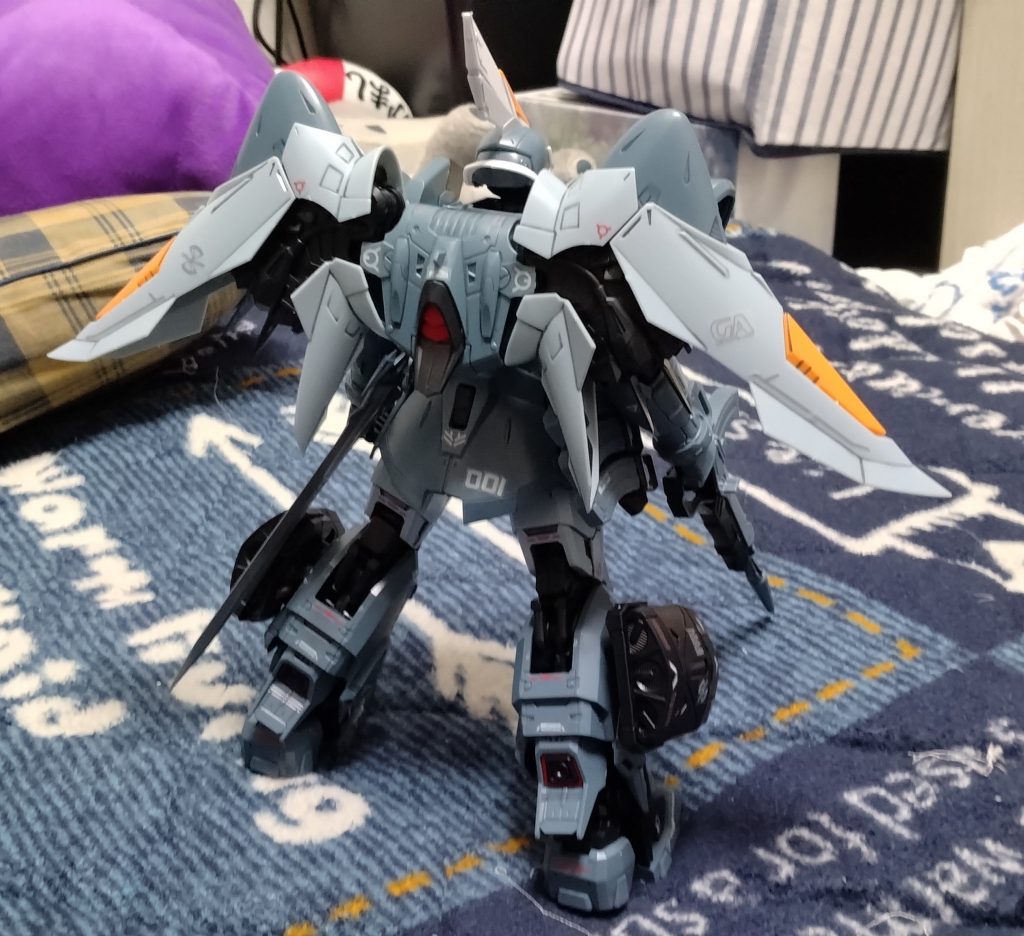 周りから賛否両論だったバックパックは意外と好みです。マーキングシールは貼るのが大変でした。