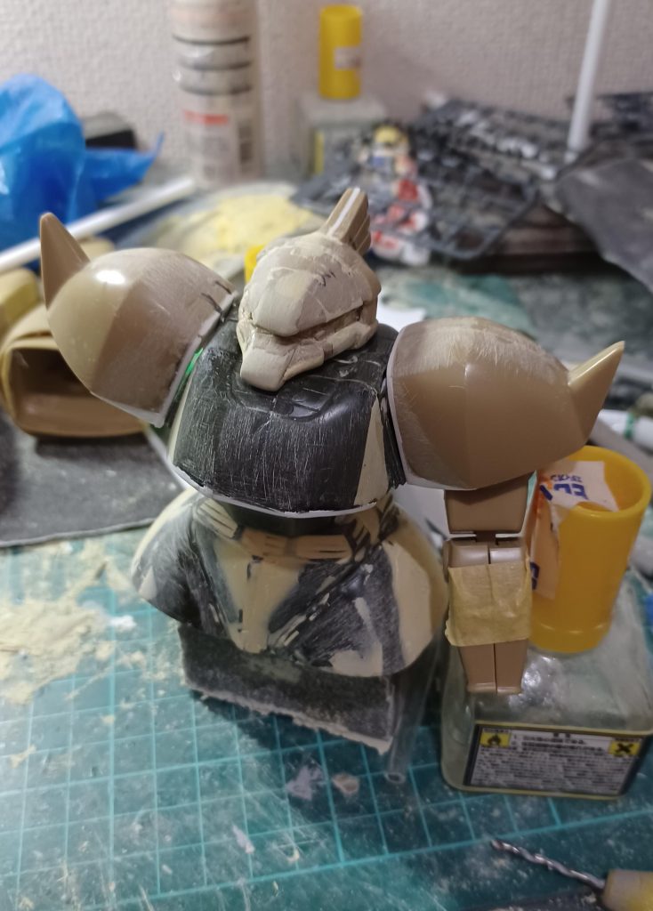 基本、幅詰めと幅増し工作でバランスを修正してます。