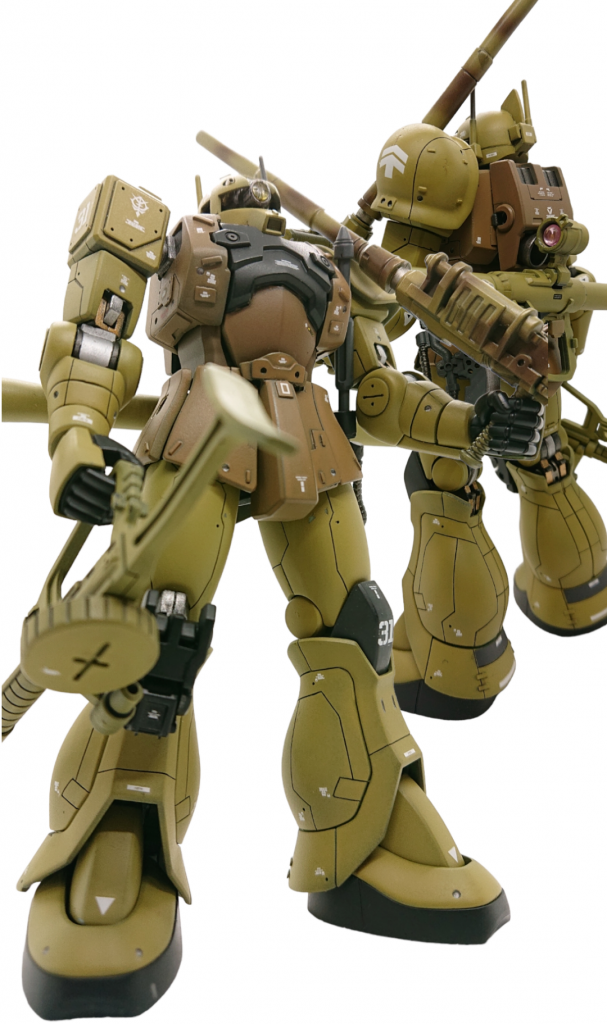 個人的にこのマゼラトップ砲を肩に担いだ姿が好みです。某バトオペにおいてもビームライフルと選択可能ですが、この作品においてはバックパックも選択可能としました。頭部バルカンについてはメタルパーツの代用に100均の五本セットのシャーペンの先を分解して使用しました。肘のディテールは６ｍｍポンチで３ｍｍプラ板を抜いてタガネとピンバイスで作製です