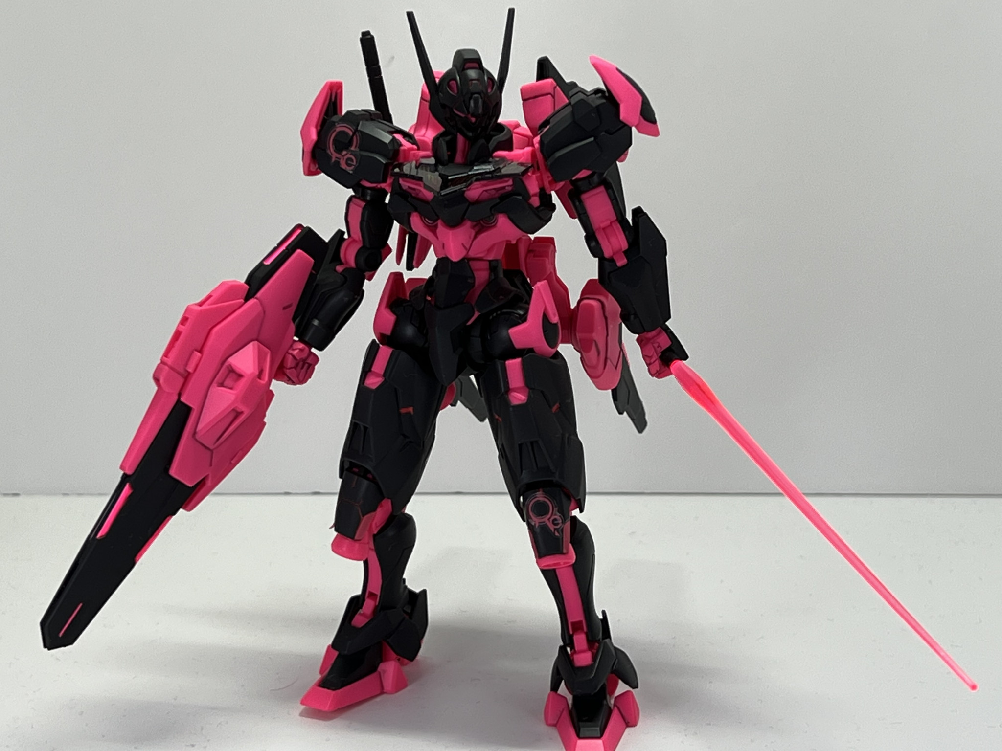 HG ガンダムルブリス ネオンピンク 1/144 セブンイレブン 限定 リ ...