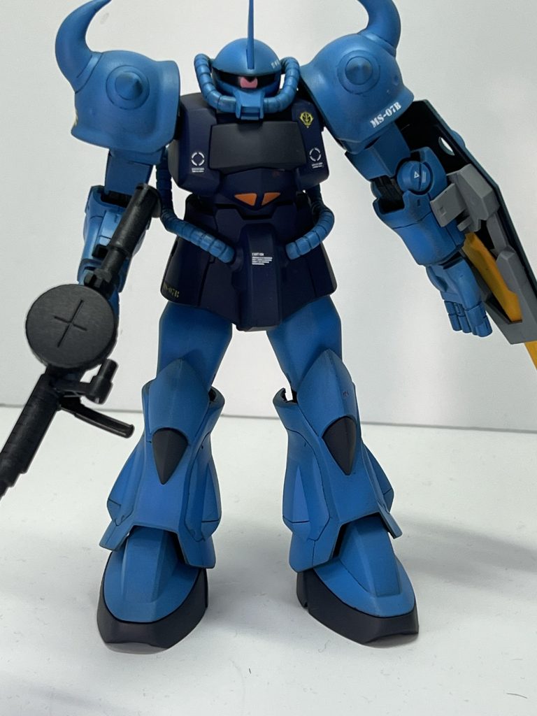 薄い青はスカイブルー、濃い青はティターンズカラーにミッドナイトブルーやMSブルーをちょっとずつ混ぜてます。