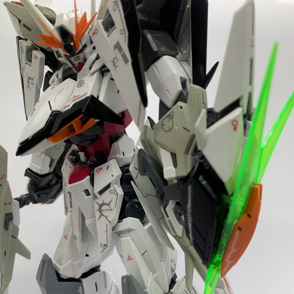 νエクリプスガンダム