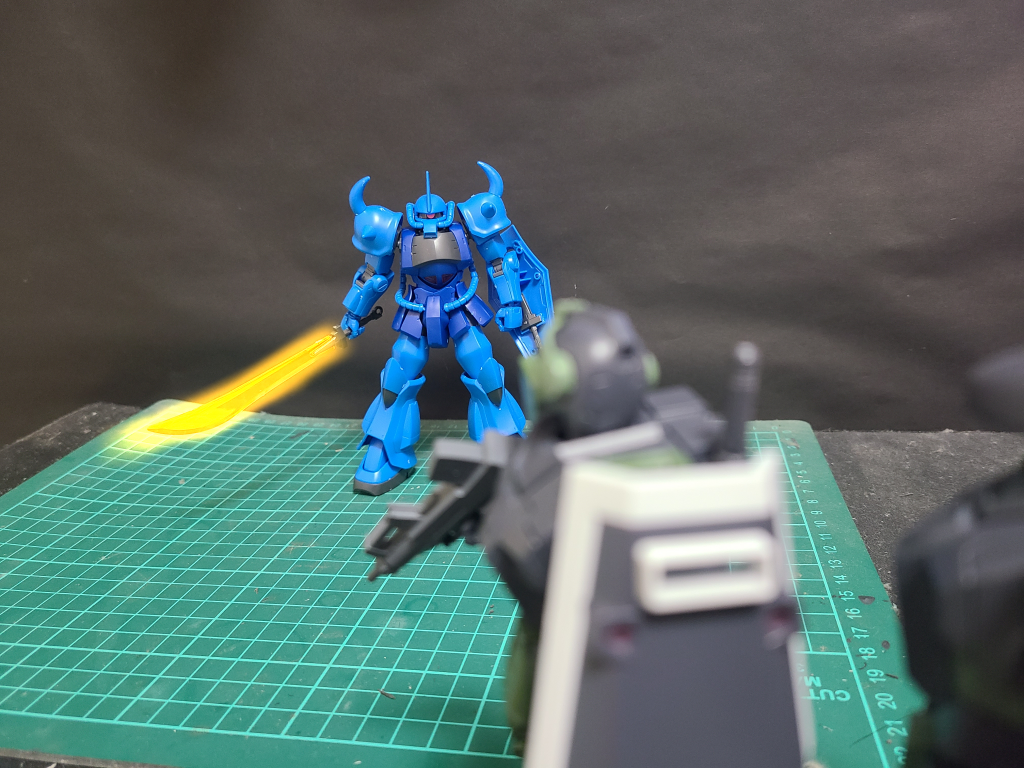 ズォォォ？？？「ほぅ…こんなところに二機いるとはな」