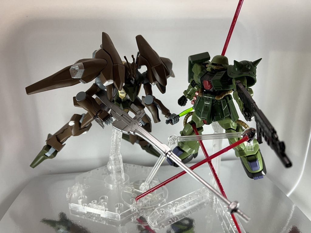 コラキジェリド『時代は変わったんだ!オールドタイプは失せろ!こいつがあればカミーユにも!エラン『おい…金髪リーゼントがお手軽に使える兵器な訳ないんだが?スレッタ『お墓から出たらダメですよエランさん❤️