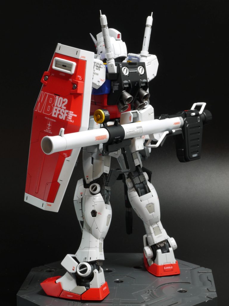 頬のダクト、鎖骨のダクト、肩、前腕、スカート、おしり、スリッパ、シールドなど、Ver. Kaには欠かせないと思う特徴的なデザイン・ディテールを3.0に盛り込んだ形です。