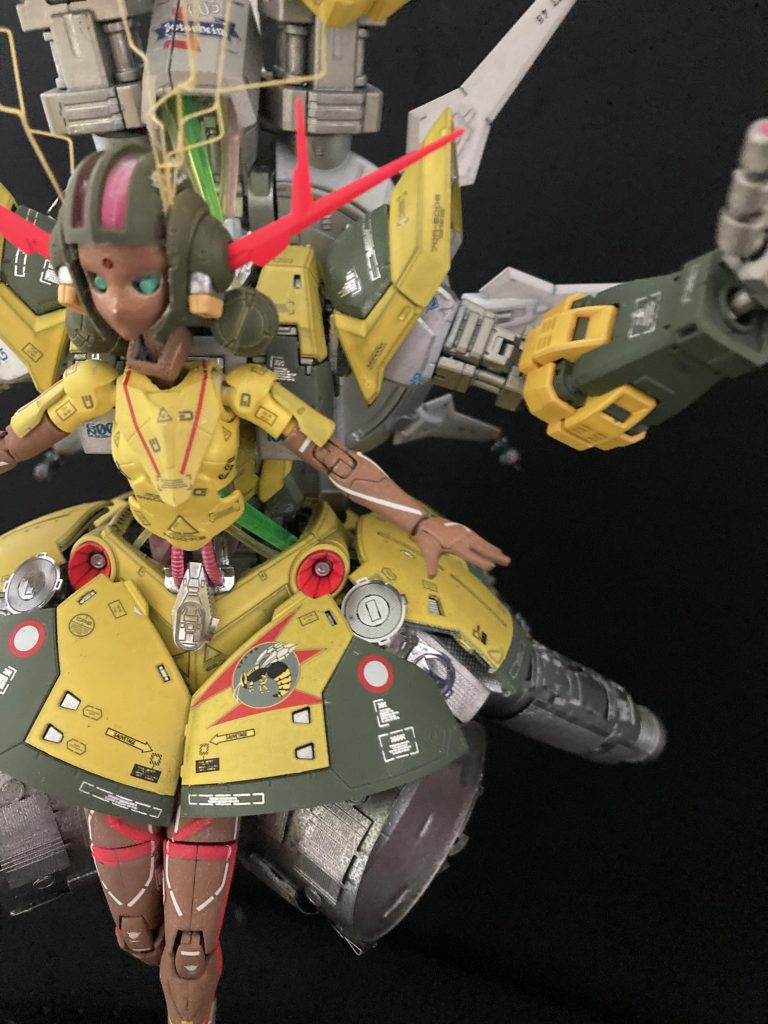 戦闘機のノーズアートを取り入れたくて、ホーネットをミキシングしました!