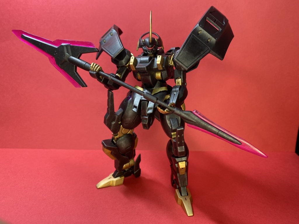 ビームジャベリンのブレード部はキットのパーツをおゆまるで型取りし、UV樹脂で複製、ピンクの油性ペンで着色。何か予想以上に紫っぽくなったのは結果オーライ。