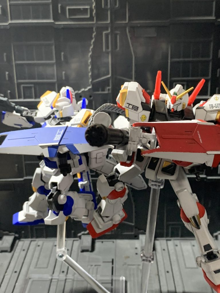 共闘して敵機を殲滅。