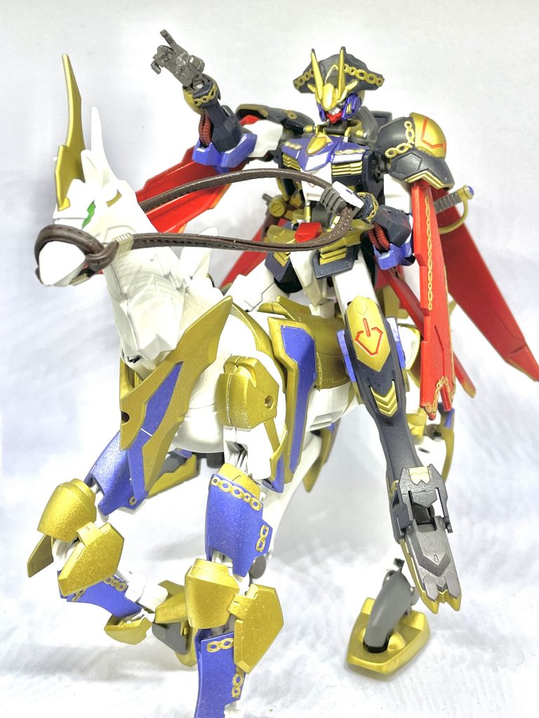 基本的なナポレオンっぽいポーズ。ハンドパーツは切り貼りして、マスケット銃の持ち手兼、指差しハンドにしてみました。