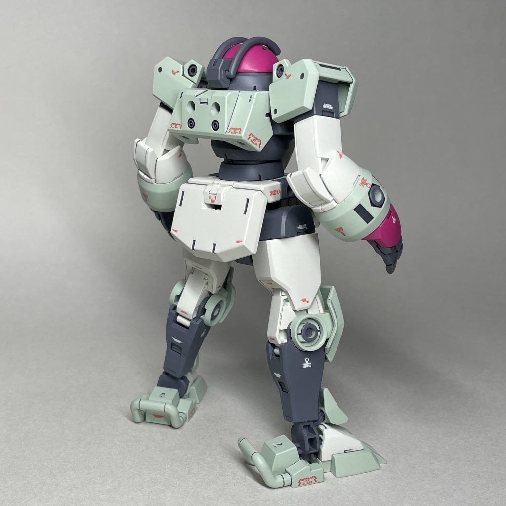 装備なし うしろ