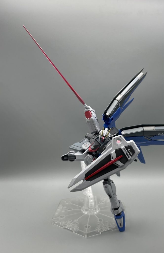 こんなふうに飾れるんならもう自立なんてさせなくていいよねってゆう笑 もう、フリーダムは浮かんでて下さい🥹地面なんか踏まなくていいよ👍🏻