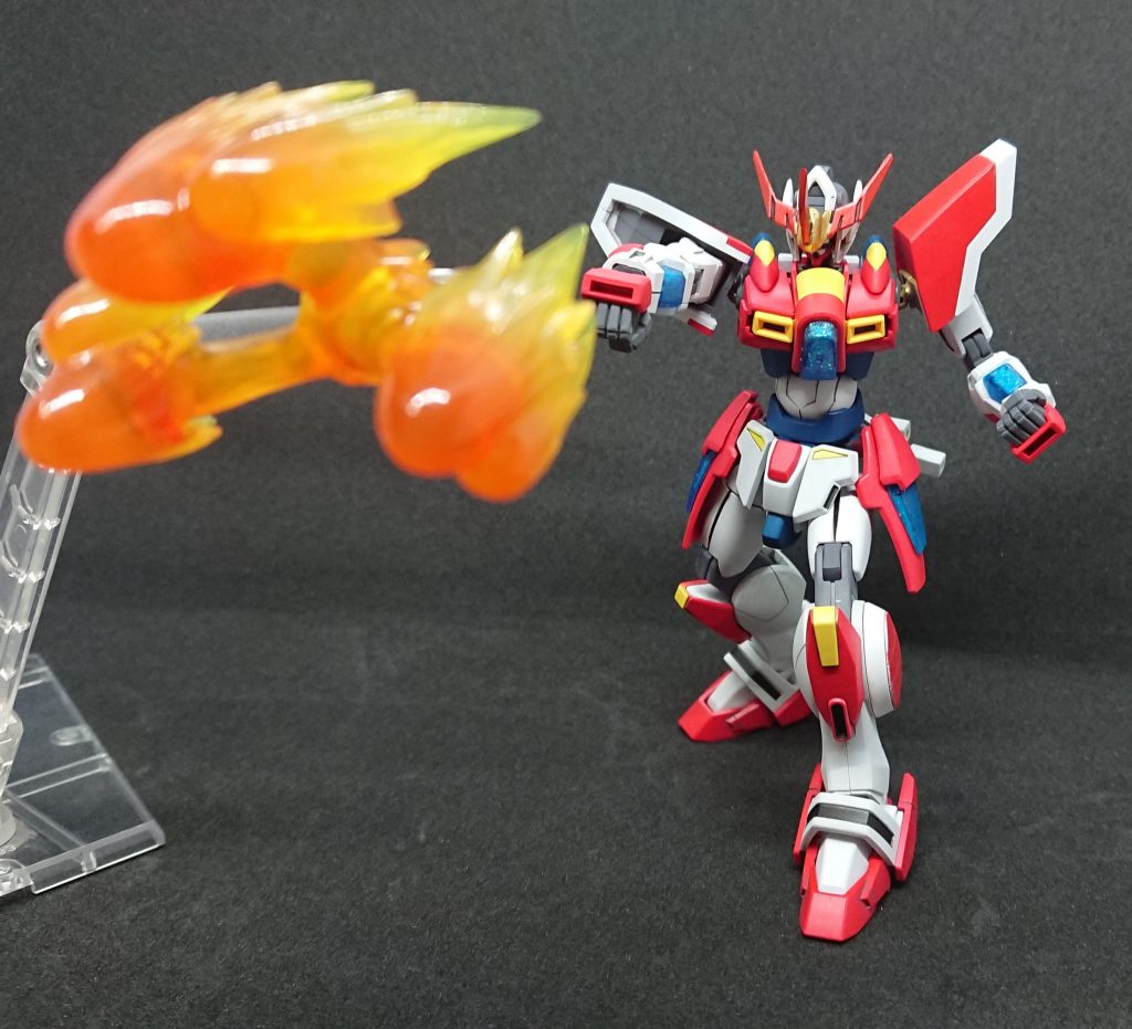 飛び道具は基本的に生み出した炎を拳や蹴りで撃ち出すモノしかないので遠距離戦は苦手です。