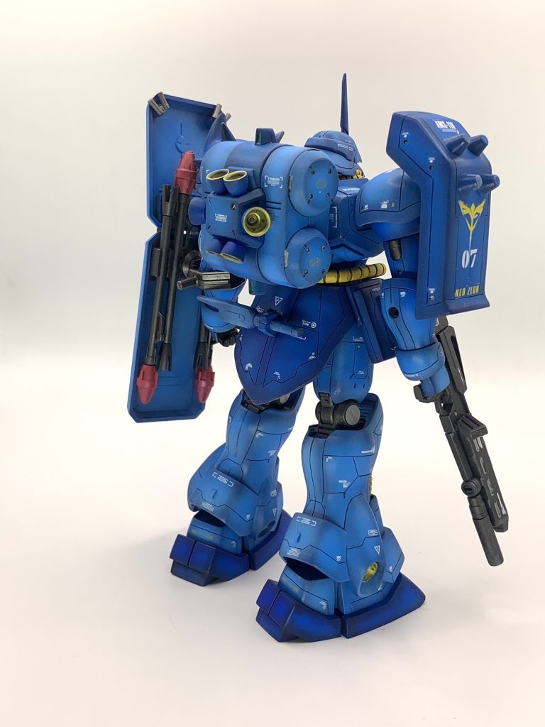 足回りのスジボリデザインが中々まとまらず、苦戦しましたね^^;