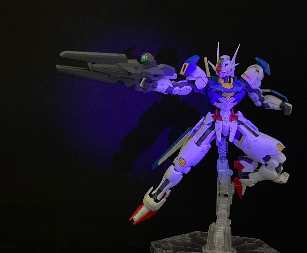 ライフルのスコープがグリーンなのは勝手なイメージです…