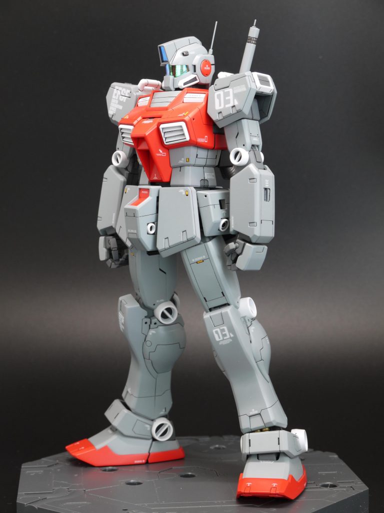 設定画の角度から。ちょっと設定画通りとは行きませんでした…。カトキさんの画は、なかなか立体で再現するのは難しいです。スジ彫りを多目に入れたので、今っぽく見えるかと思います。