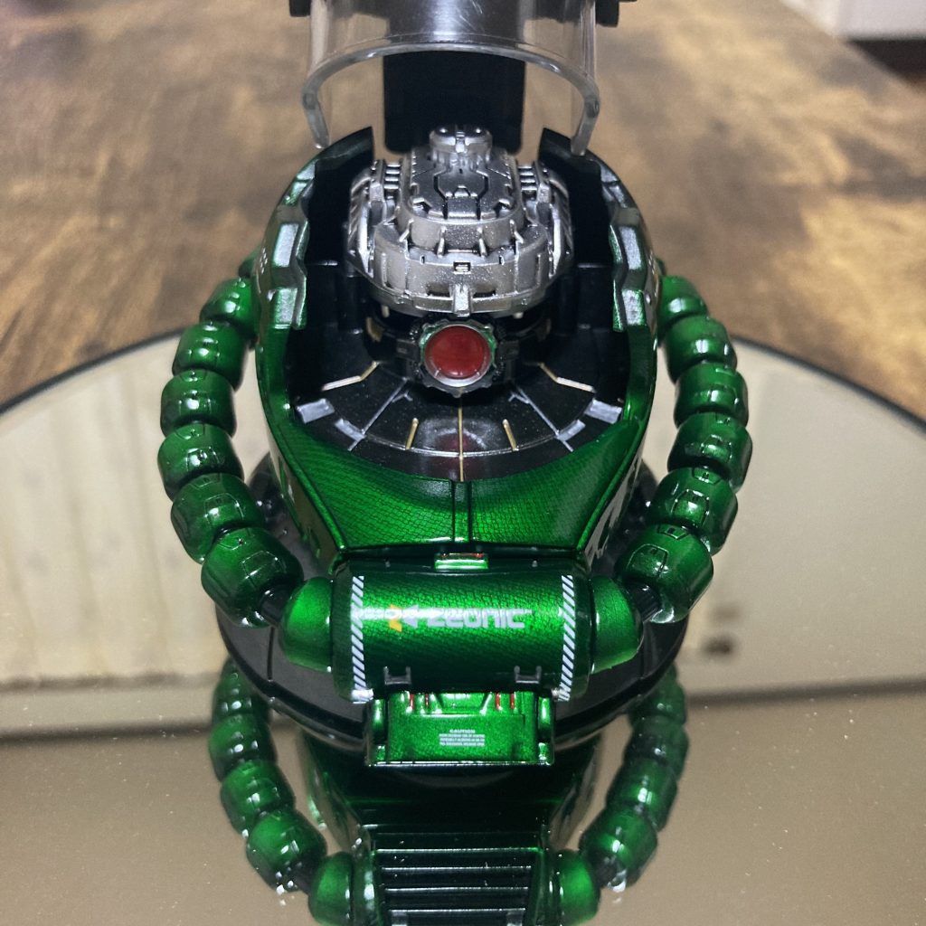 exceed model ザクヘッド カーボン風–6枚目/制作者：VR46