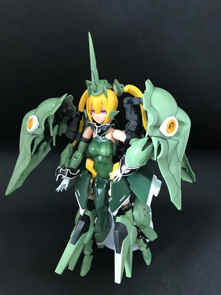 クシャトリヤガール–5枚目/制作者:lunablood