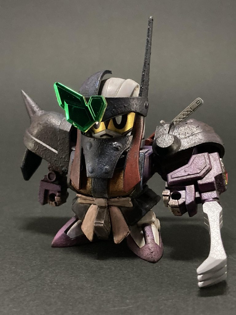 忍装束。彼は忍者でもあります。