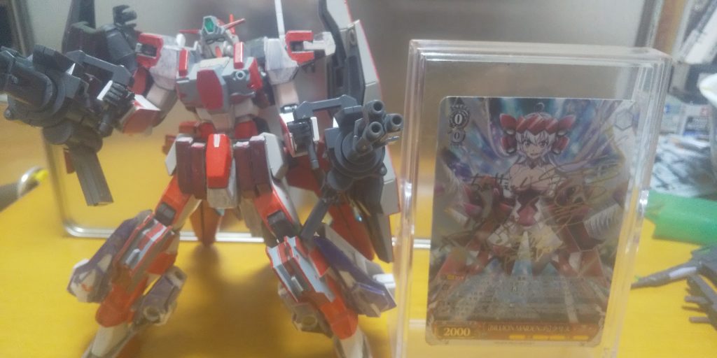 やっぱりクリスちゃんといったら挨拶無用のガトリングですね。クリスちゃんの武装はガトリングに限ります。