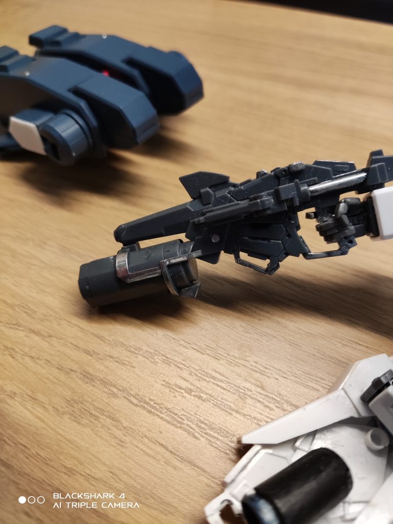 ビーム・マグナム先っちょ取れてる。