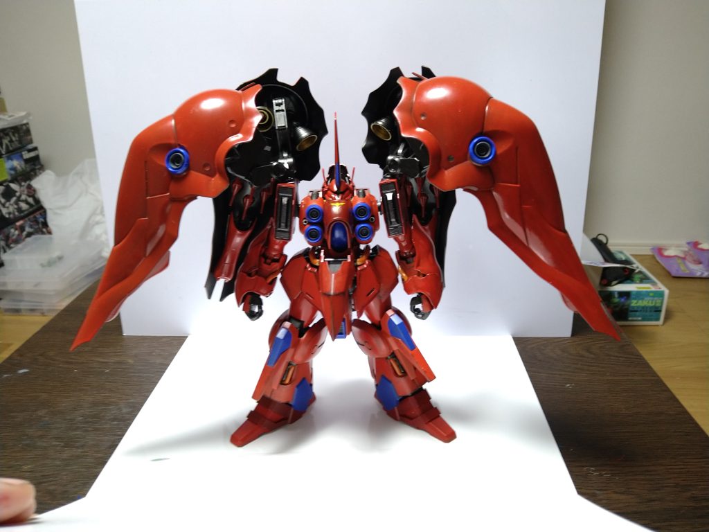 量産型キュベレイでフラッシュバック起きるのにクイン・マンサを模したクシャトリヤに平気で乗れるのはマリーダの設定ガバガバ過ぎませんかね?笑