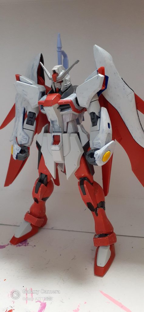 この機体は、デスティニーガンダムの5倍以上の出力やパワーを持っているが、乗るたびに、パイロットは身体が追い付けず、身体が動かなくなったり、最悪、この機体の『不死鳥システム』を発動すると、パイロットの生命を奪って、死んでしまうことがあることから、この機体に乗るには、不老不死でいることができるという条件でしかこの機体は扱うことができない こんなブッ飛んだ設定にしました。