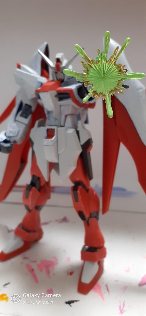 あとは、パラファイオキーナ2,0です。量産機が、これに当たったら、一瞬でチリになります。