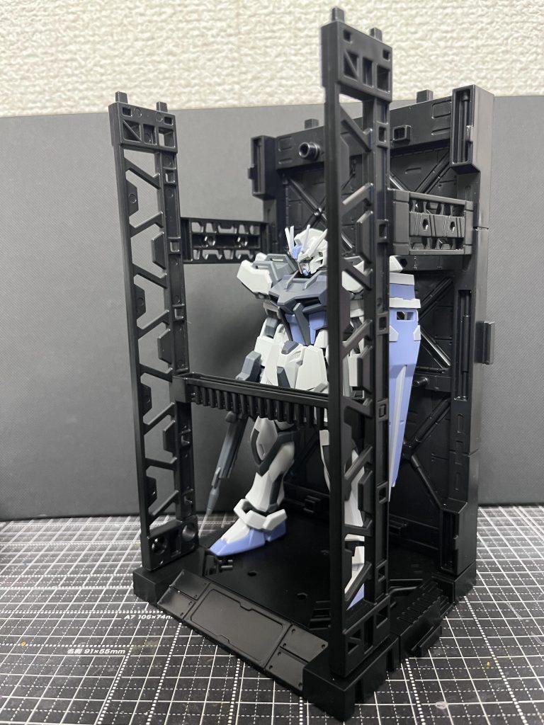 最後にディスプレイベース全体がわかる明るい写真です。最後までご覧頂きありがとうございました。2023年もよろしくお願い致します。