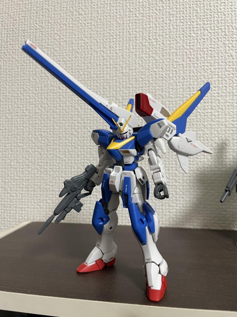 今回も基本工作に部分塗装とデカールをしっかりやる練習をしました。リガミリティアのデカールなどあるわけもなく買ったガンプラを参考に過去最多となるデカールを頑張って貼りました。