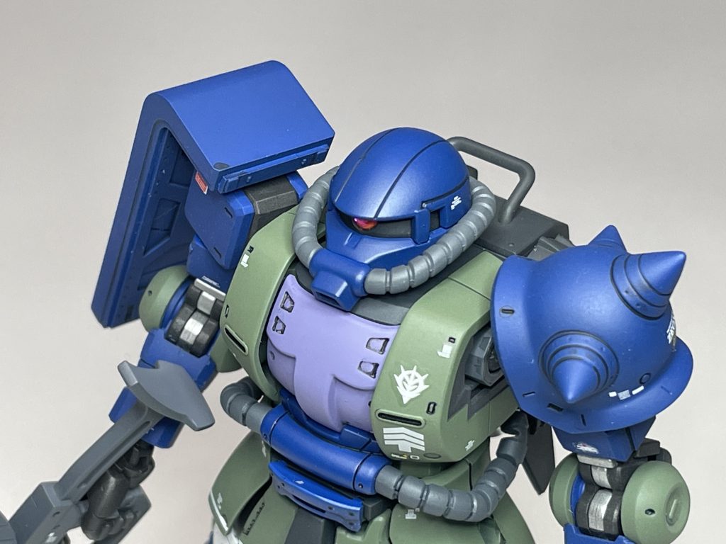 一年戦争時の階級は、大尉であったので、階級章は間違えないように気をつけました。