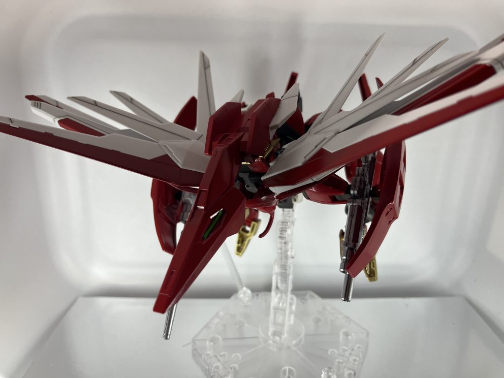 バードモード移動に特化した形態、差し替え無しの変形！笑