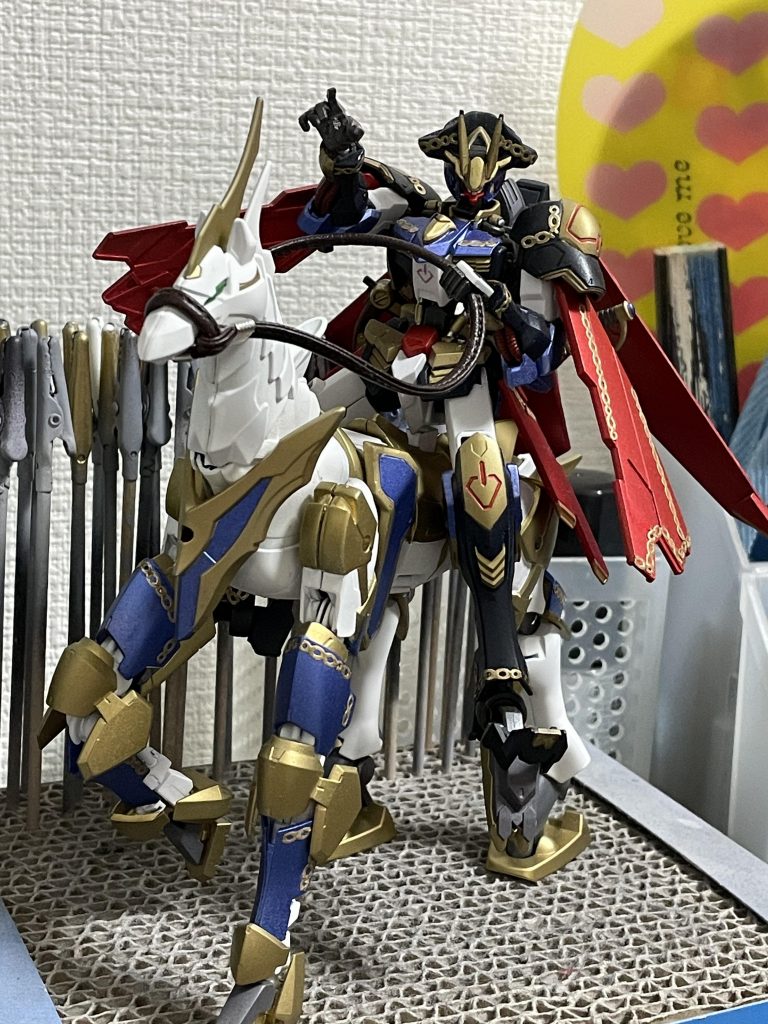 全部が整い完成へ。皇帝ナポレオンモチーフ、バルバトス・ボナパルトの完成です。ここまでご覧いただきありがとうございました。よろしければご評価、コメントをいただければ励みになります。