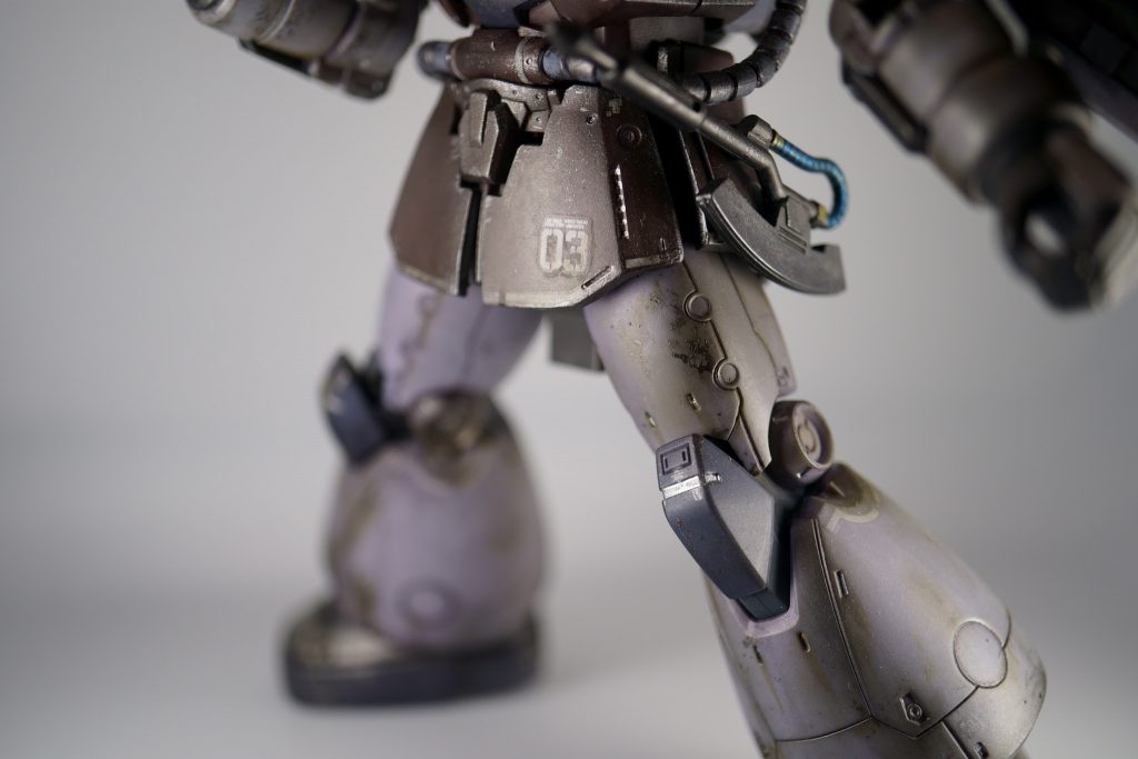 もっと部分塗装すれば良かった。飾ってたまま出して撮ったから埃が。こういう所もみな気をつけているのかと、学んでいくのであった。