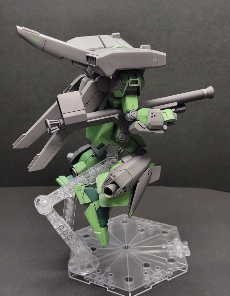 横からです。ミサイルポットは磁石で取り外しをできるようにしました。